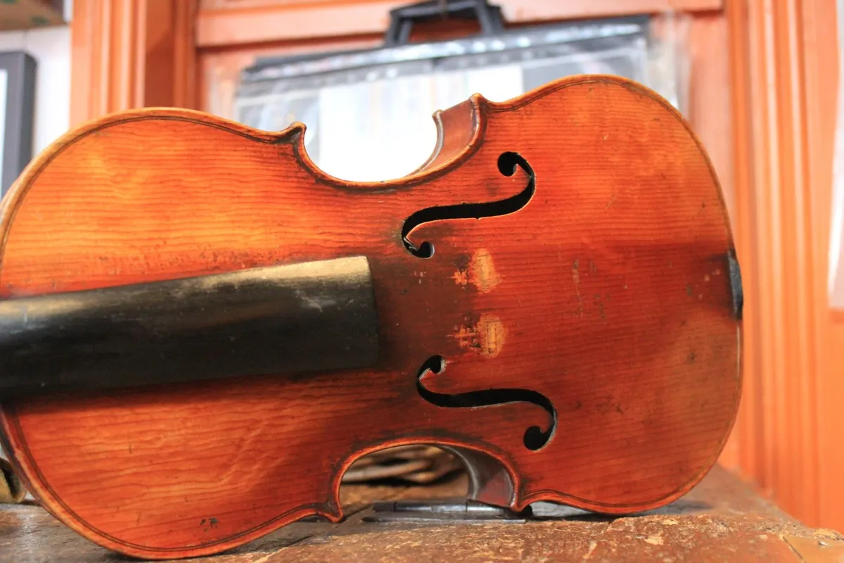 Violin Repairs and Servicing - Image 2