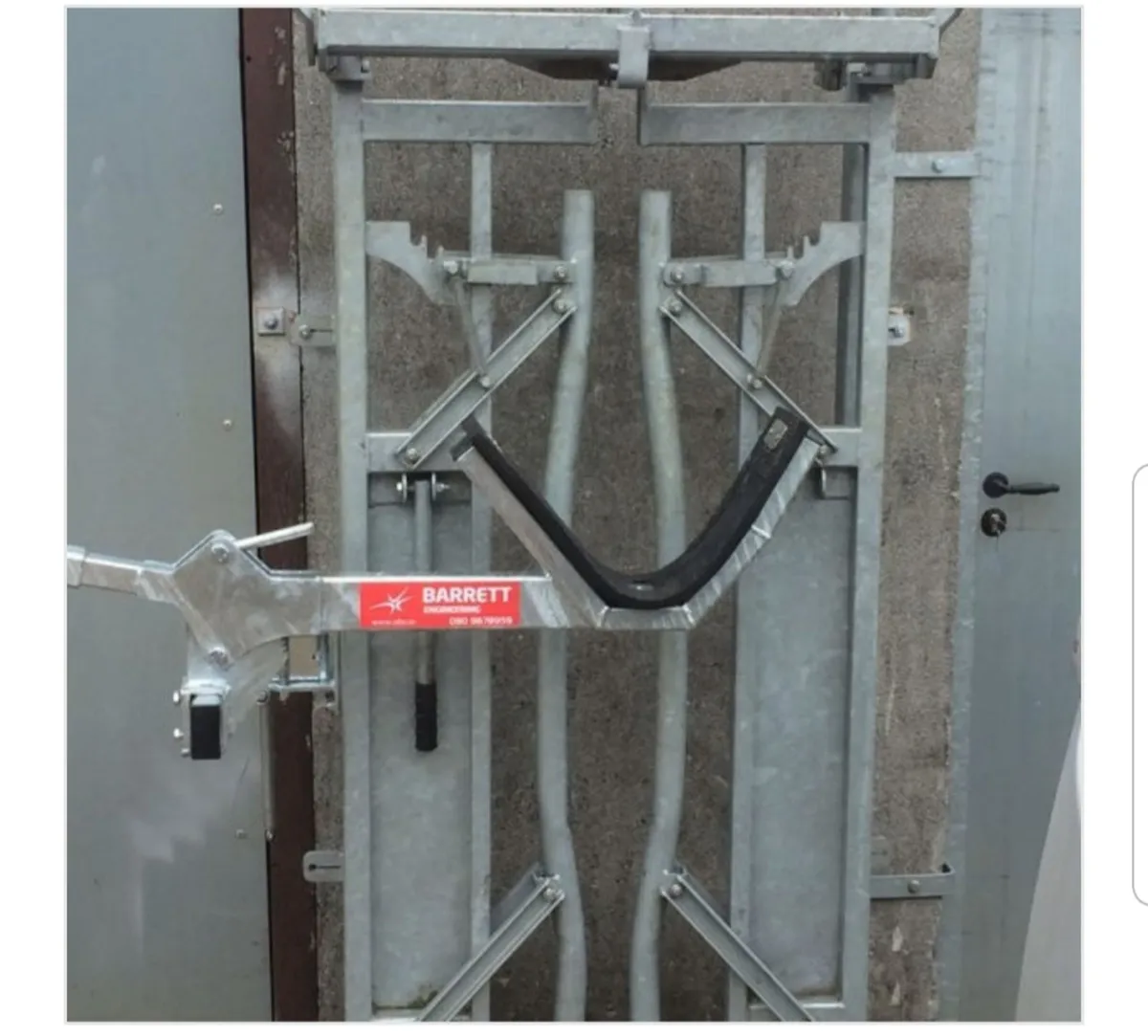 Anti Backing Bars/Headscoops/Hoof Hoists for Crush - Image 3