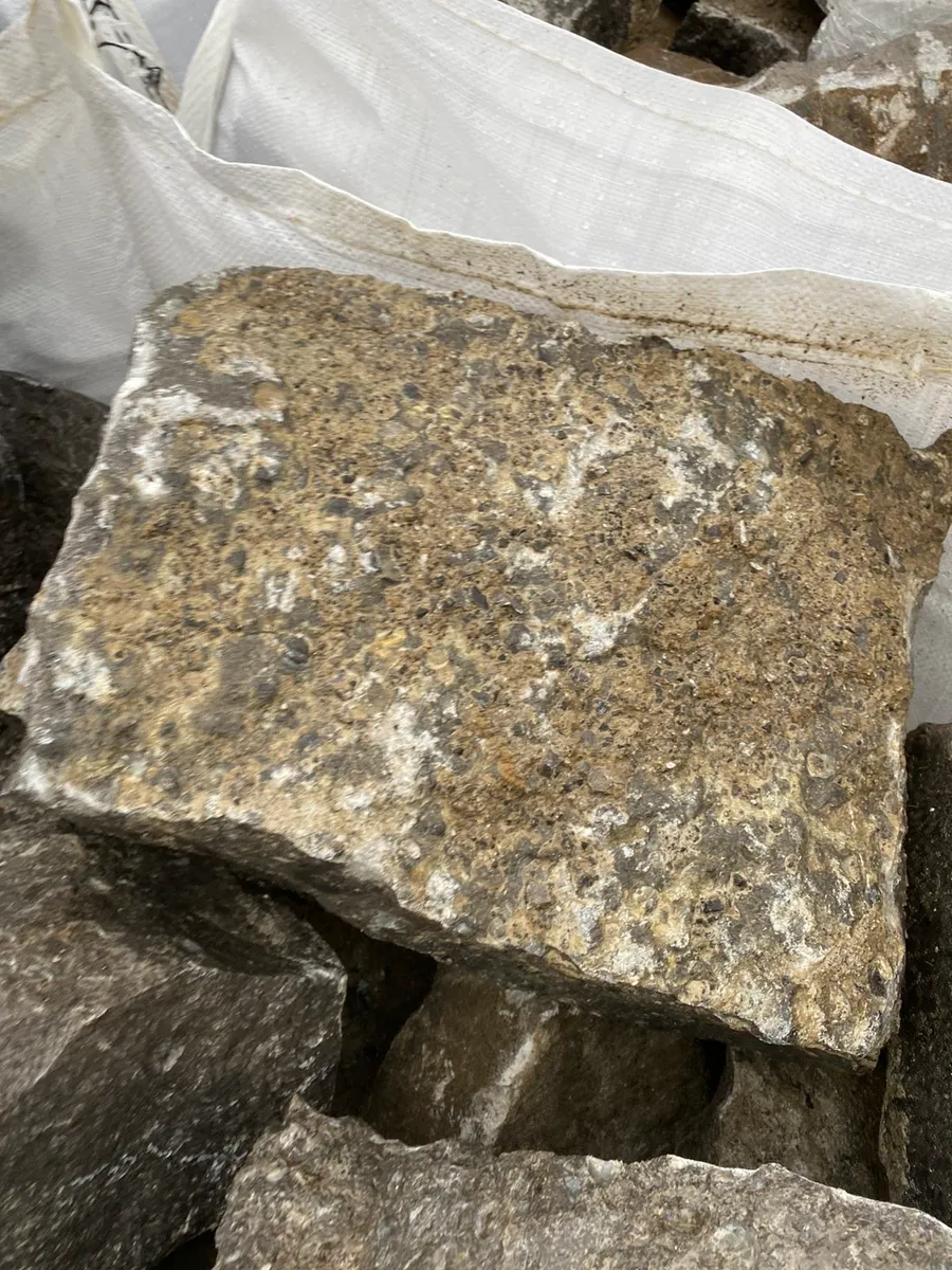 Old Salvage White Limestone Quoins / Cornerstones - Image 3