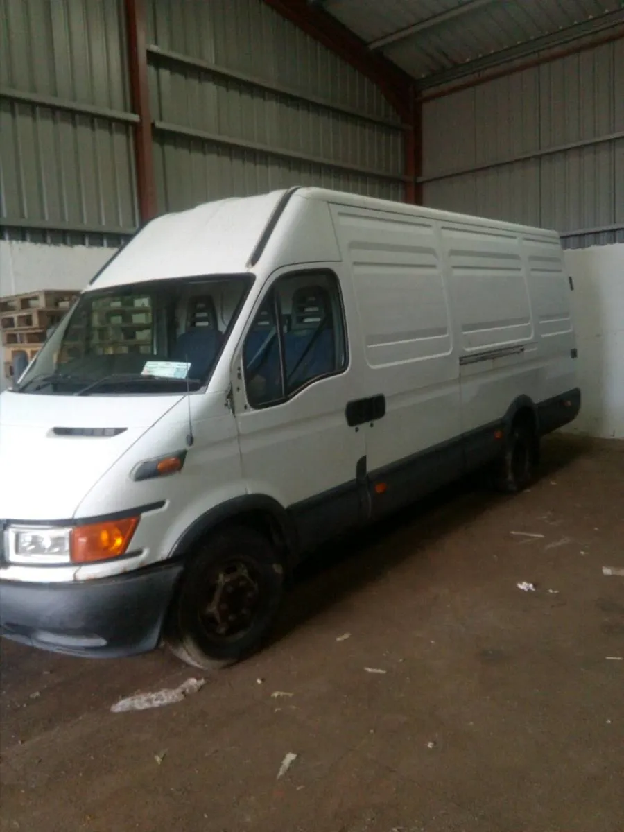 Iveco daily's for breaking - Image 3