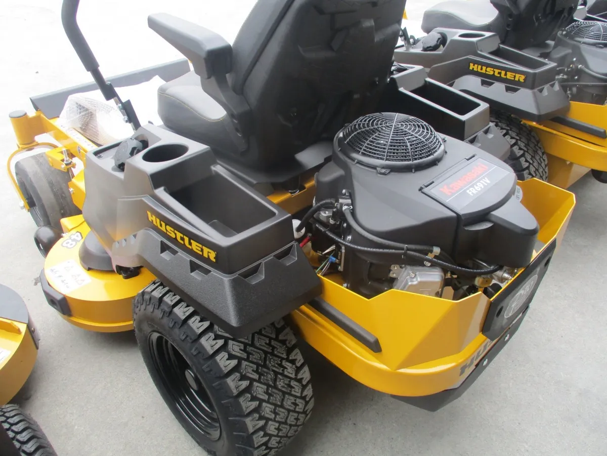 Hustler raptor mowers - Image 4