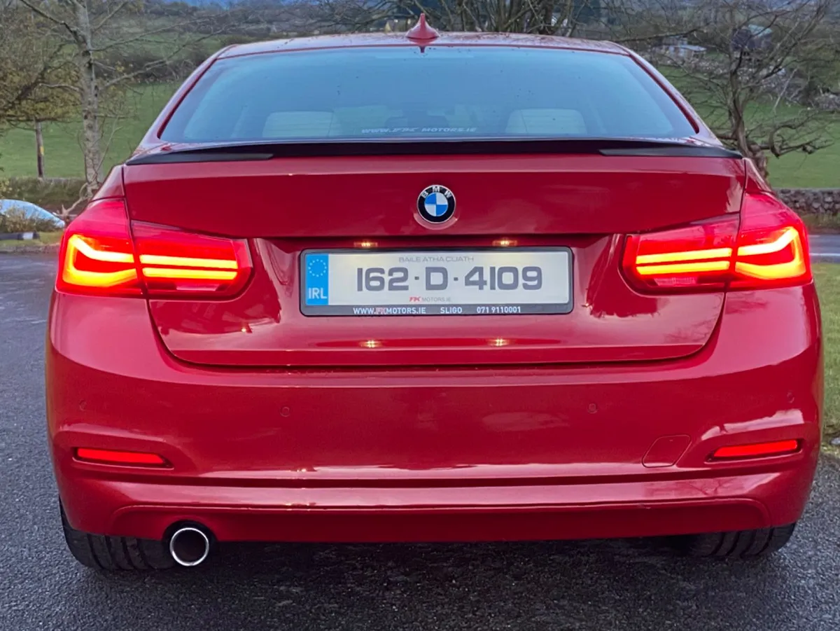 Bmw f30 boot spoiler - Image 1