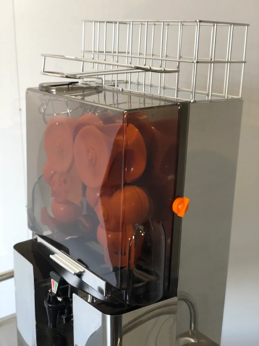 IN STOCK NOW Orange juice machine - Image 2