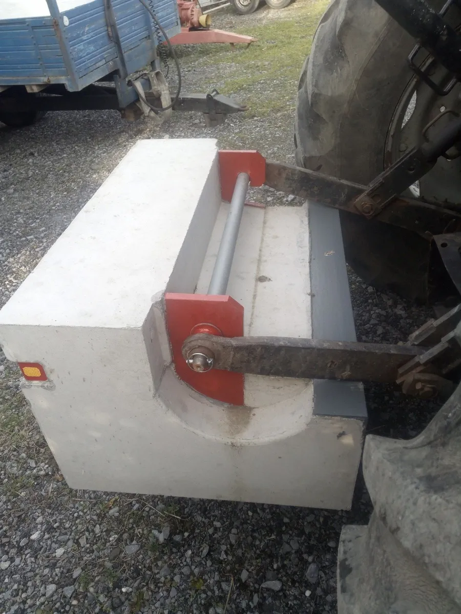 Tractor rear weight blocks - Image 3