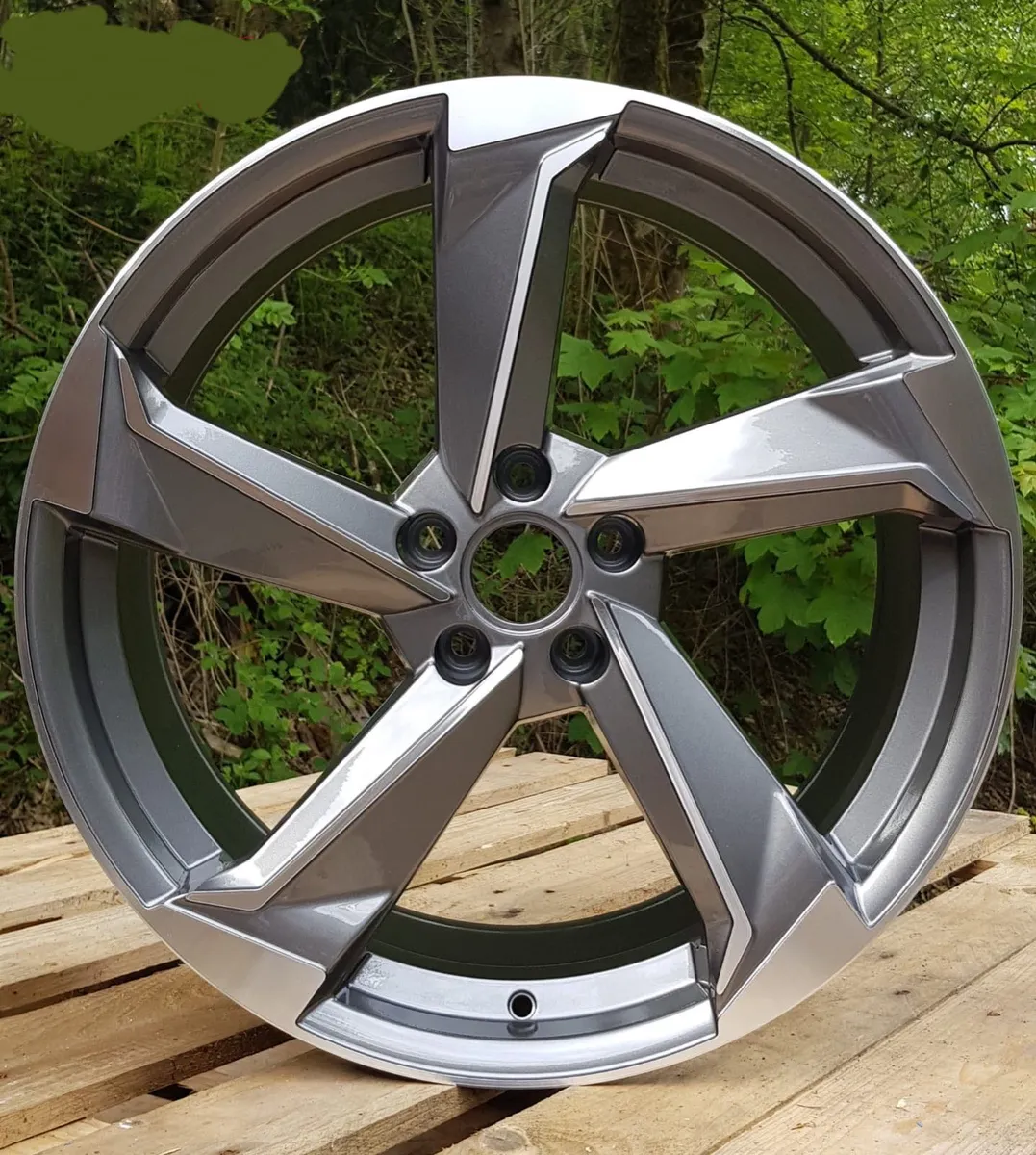 18” ttrs twists 5x112