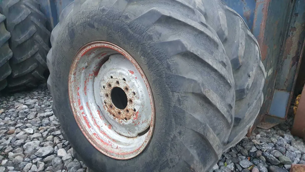 Wheels to suit mf  or international tractors - Image 2
