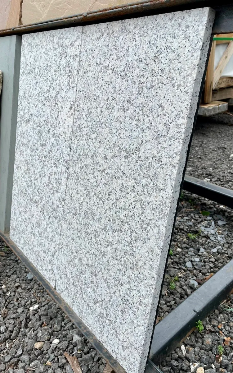 Silver Granite Paving - Image 2