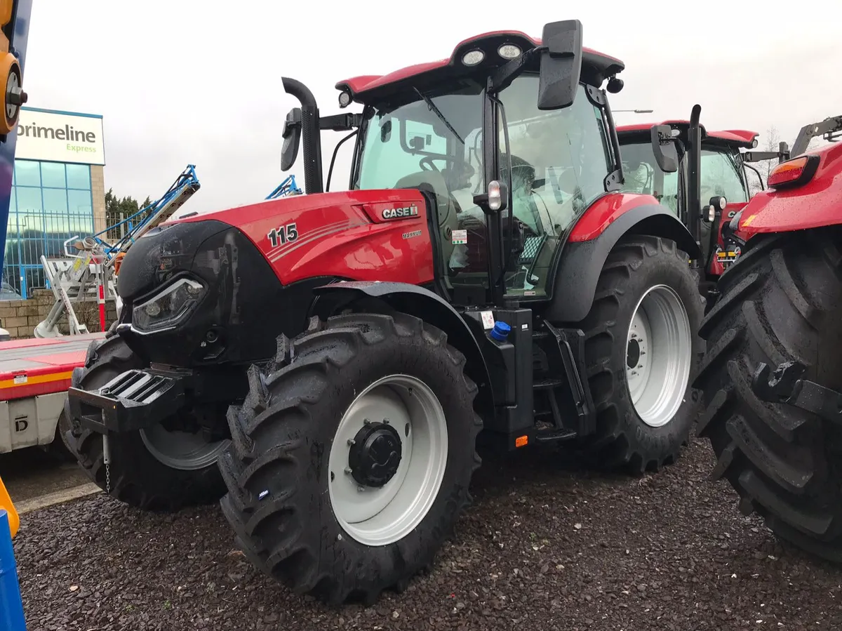FULL RANGE OF CASEIH TRACTORS - Image 4