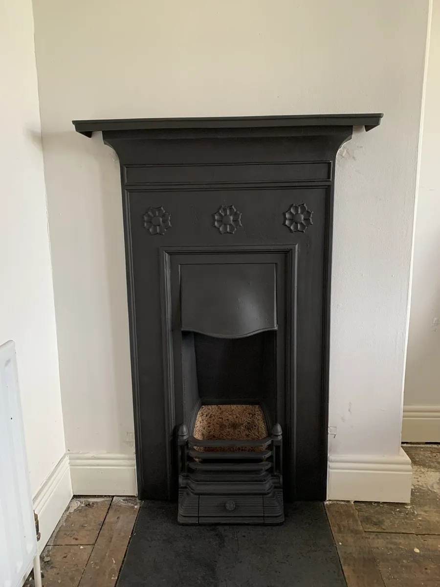 Timber fireplace surround - Image 4