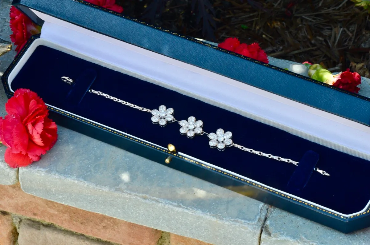 Vintage 1950s 2 - 2.5ct Diamond Bracelet Platinum - Image 2