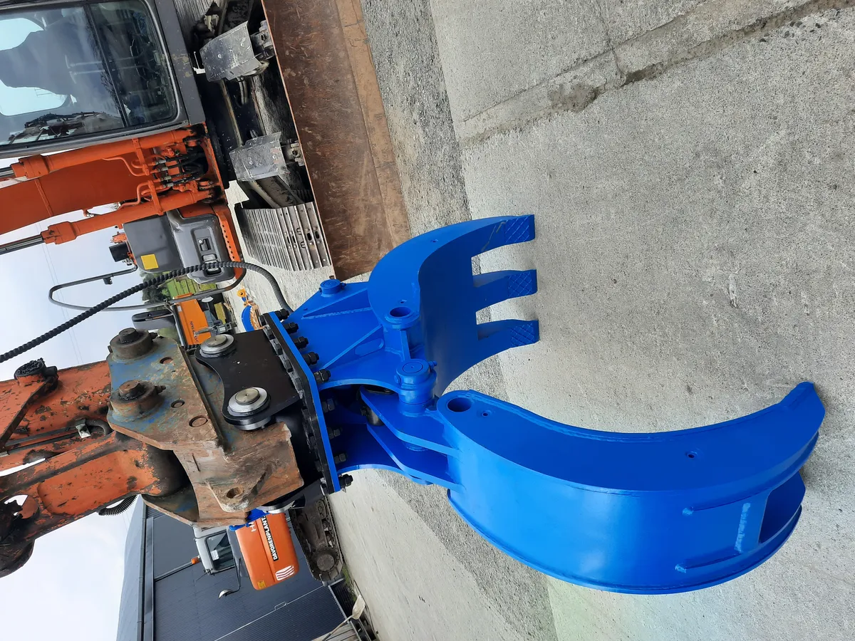 All attachments, grabs, buckets, shears etc - Image 2