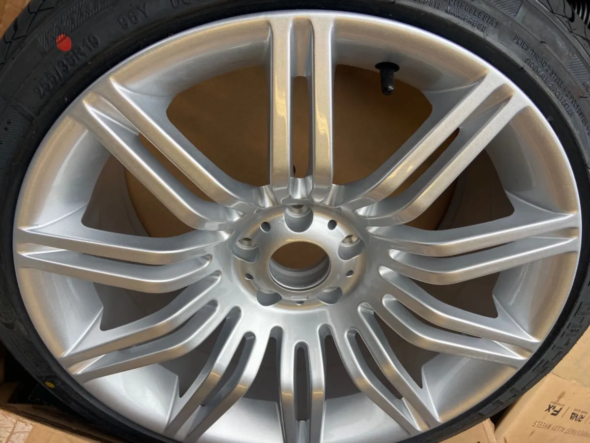 E60 spider alloys & tyres