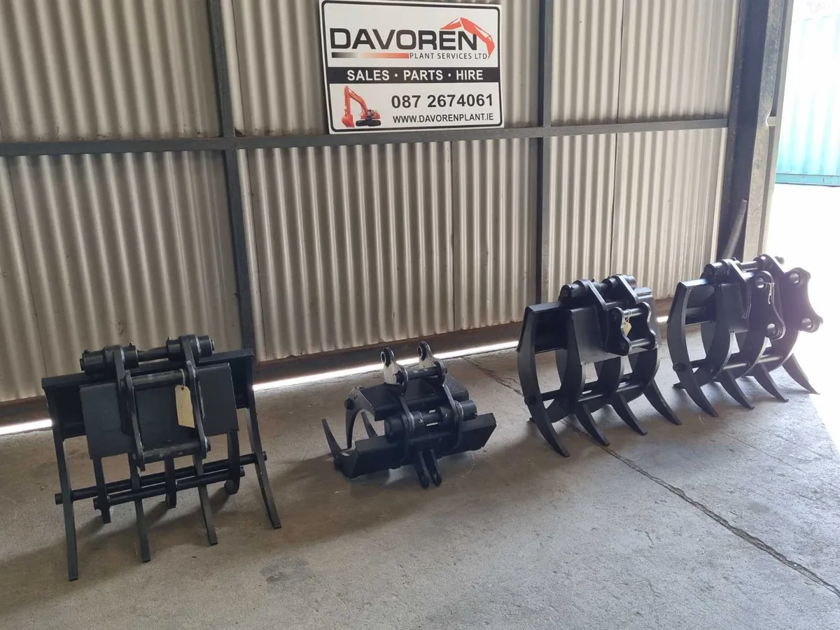 Manual digger grabs..... - Image 3