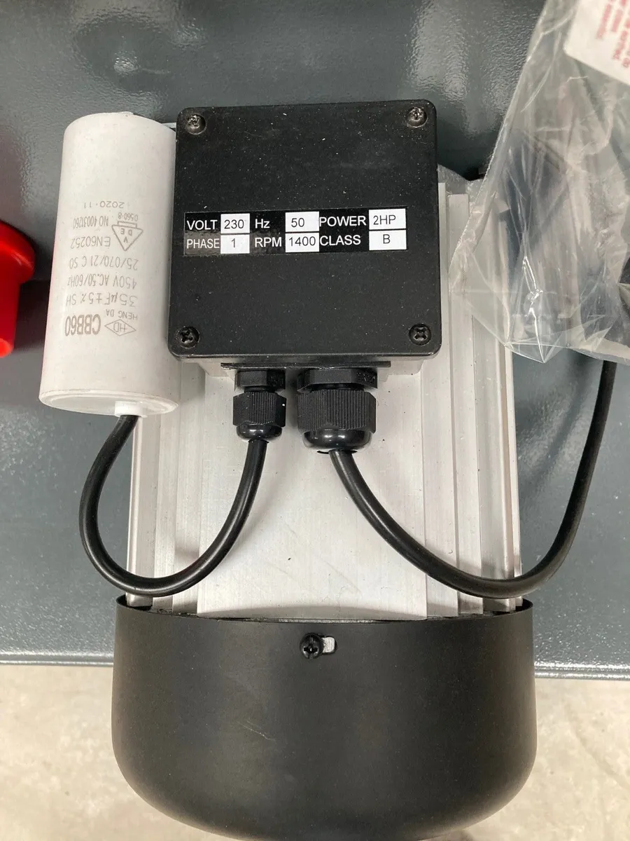 14" Sip Professional Wood Cutting Bandsaw - Image 4