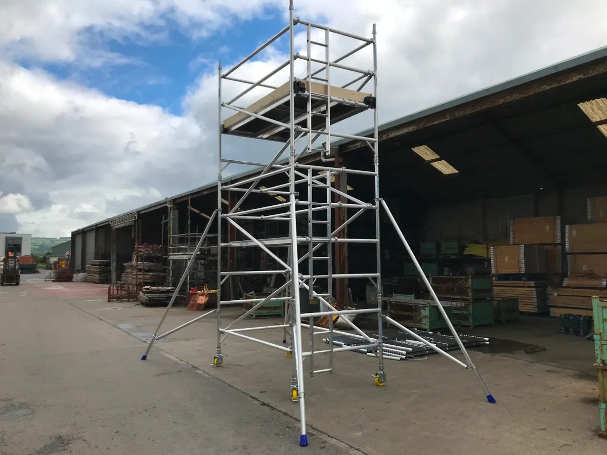 Mobile Aluminum Scaffold Tower - Image 2