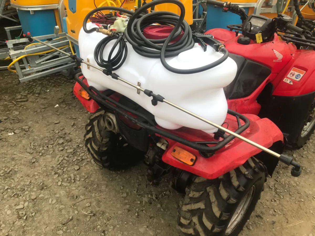 Quad sprayer with boom and hand lance - Image 2
