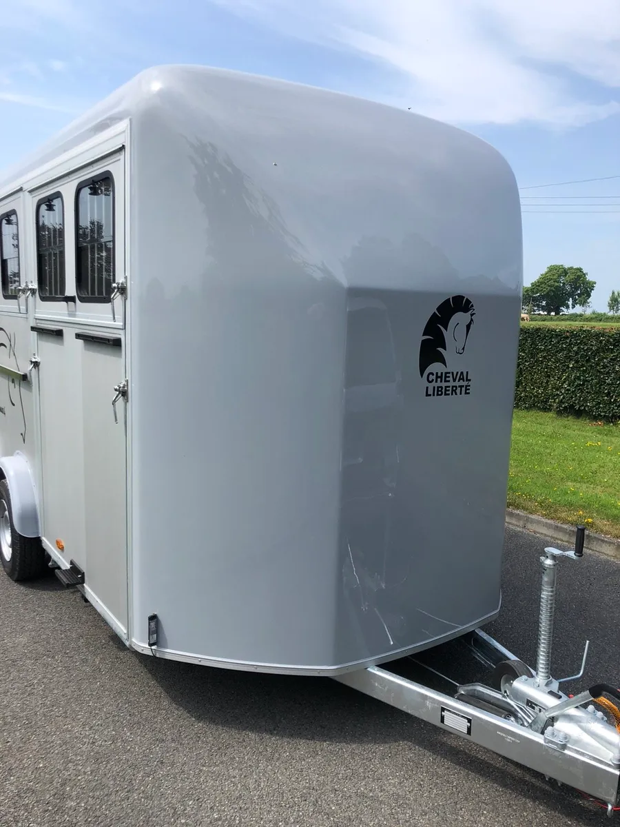 New cheval Liberte maxi 4 horse trailer - Image 2