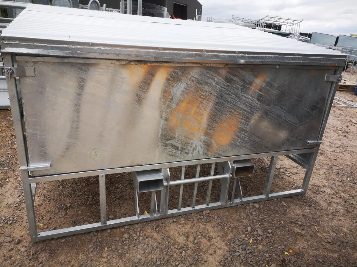 Calf creep feeders with bird flaps, galv & painted - Image 4
