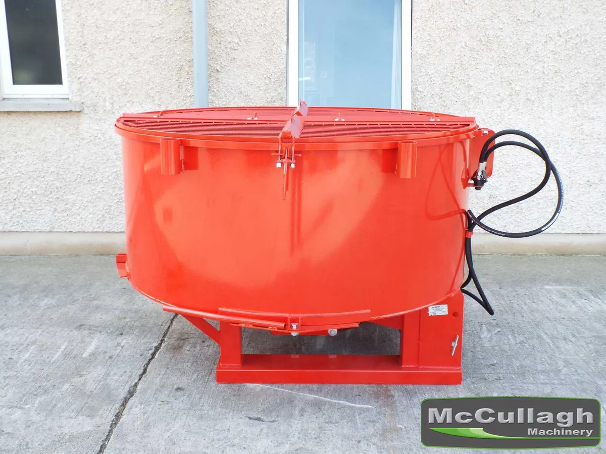 1.2 cubic metre Hydraulic Driven Pan Mixer - Image 2
