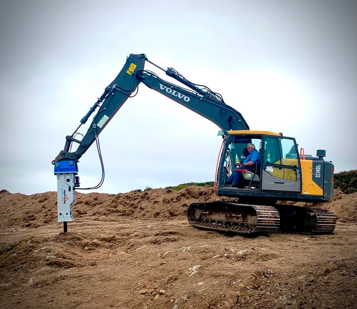 Hydraulic Rock breakers , Sales , Service & Parts - Image 3