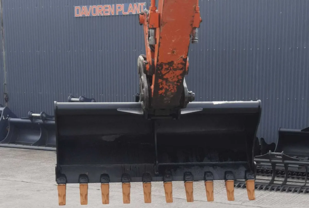 6ft, 5ft6" & 5ft Ditching buckets - Image 1