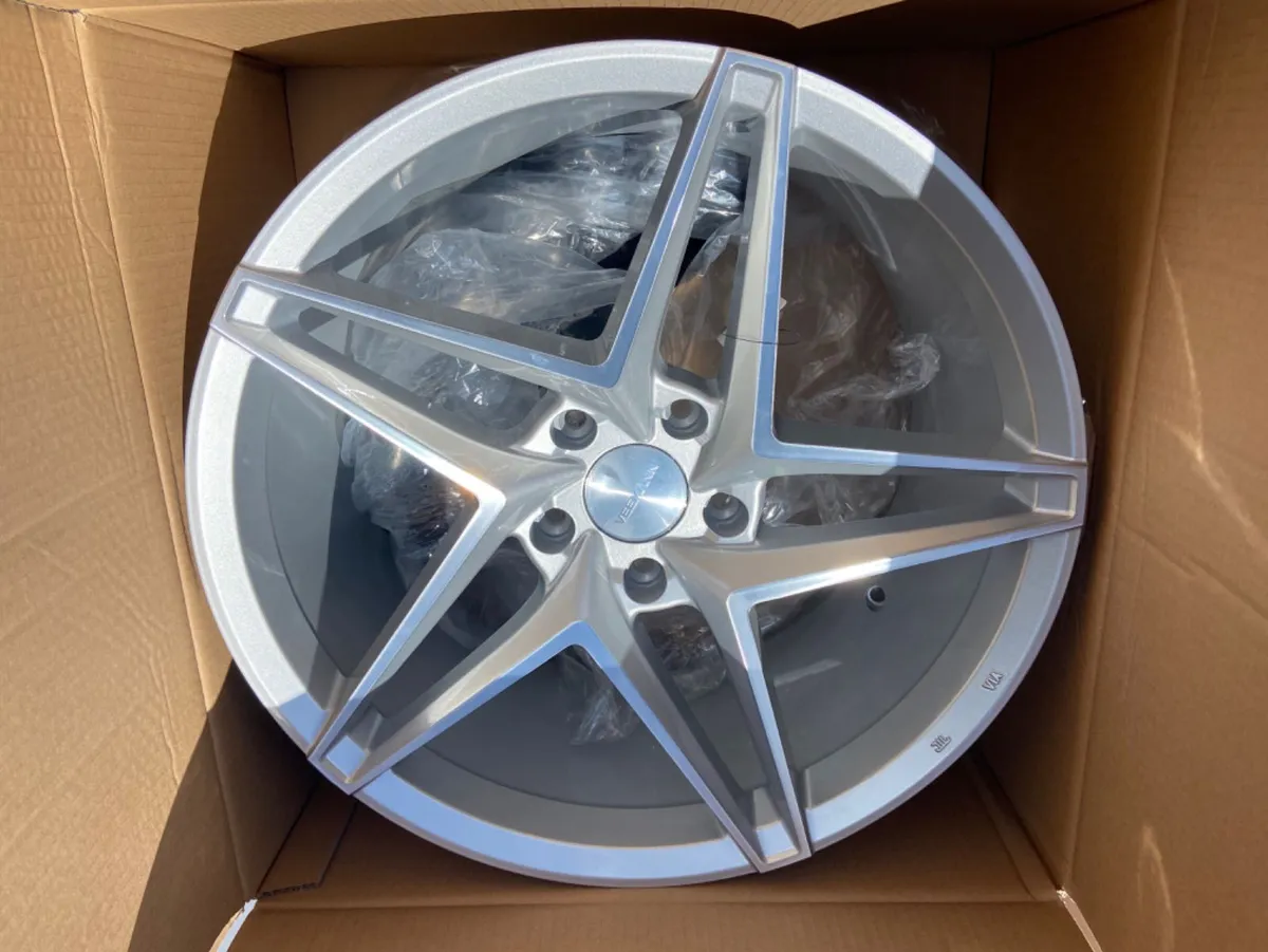 New 19” 5x112  vfs46 silver 8.5 vw golf Jetta - Image 2