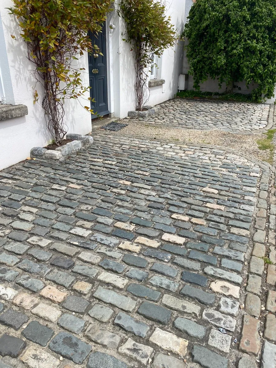 Old Salvage Reclaimed Dublin Cobblestone - Image 2