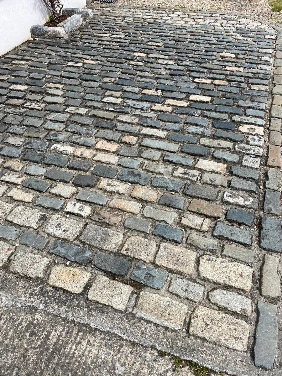 Old Salvage Reclaimed Dublin Cobblestone - Image 3
