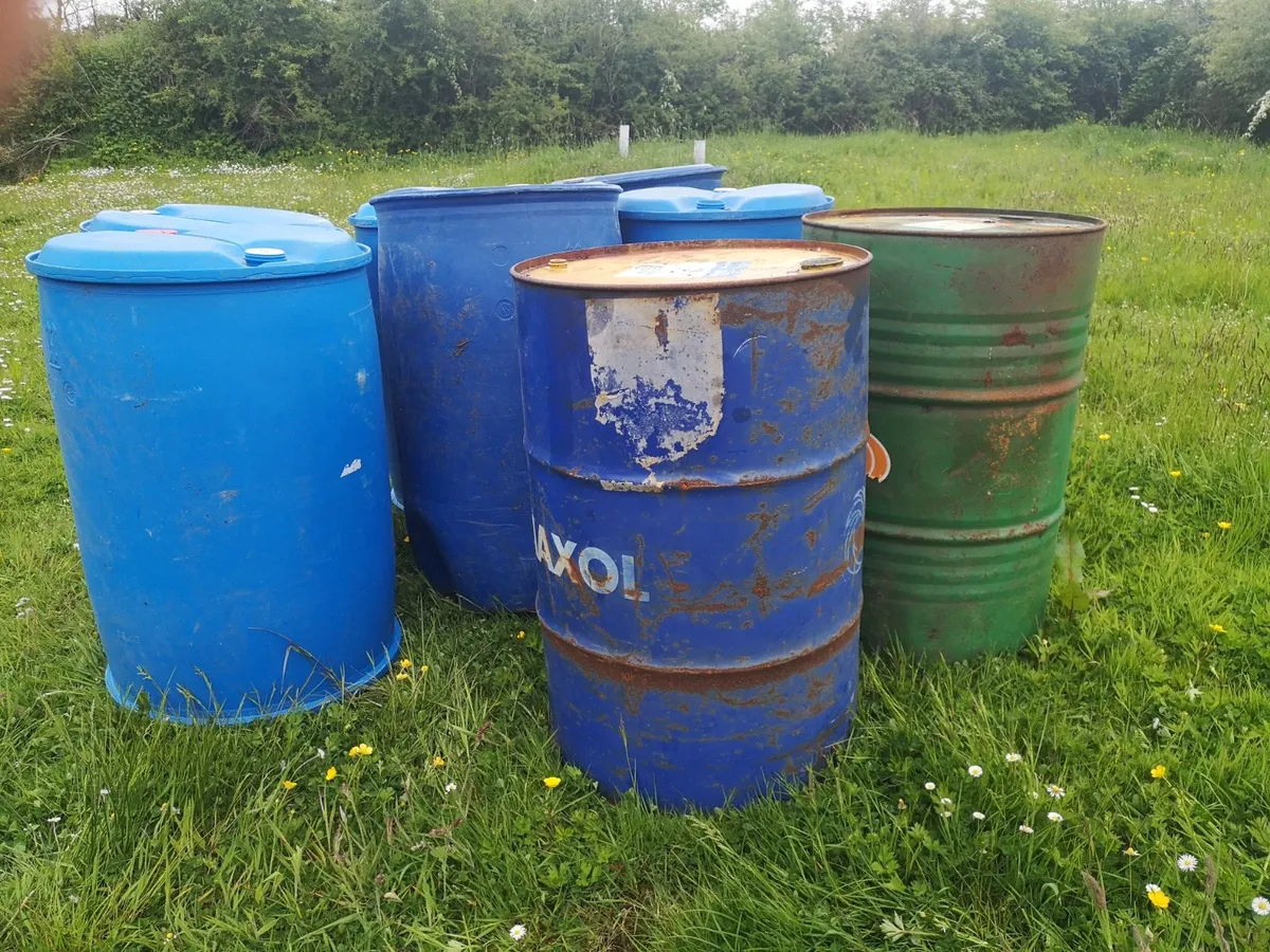 Steel and plastic barrels - Image 3