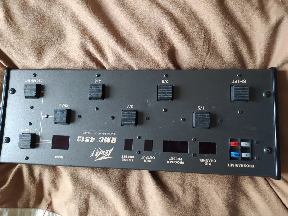 A Peavey RMC 4512 Remote Midi Controller - Image 2