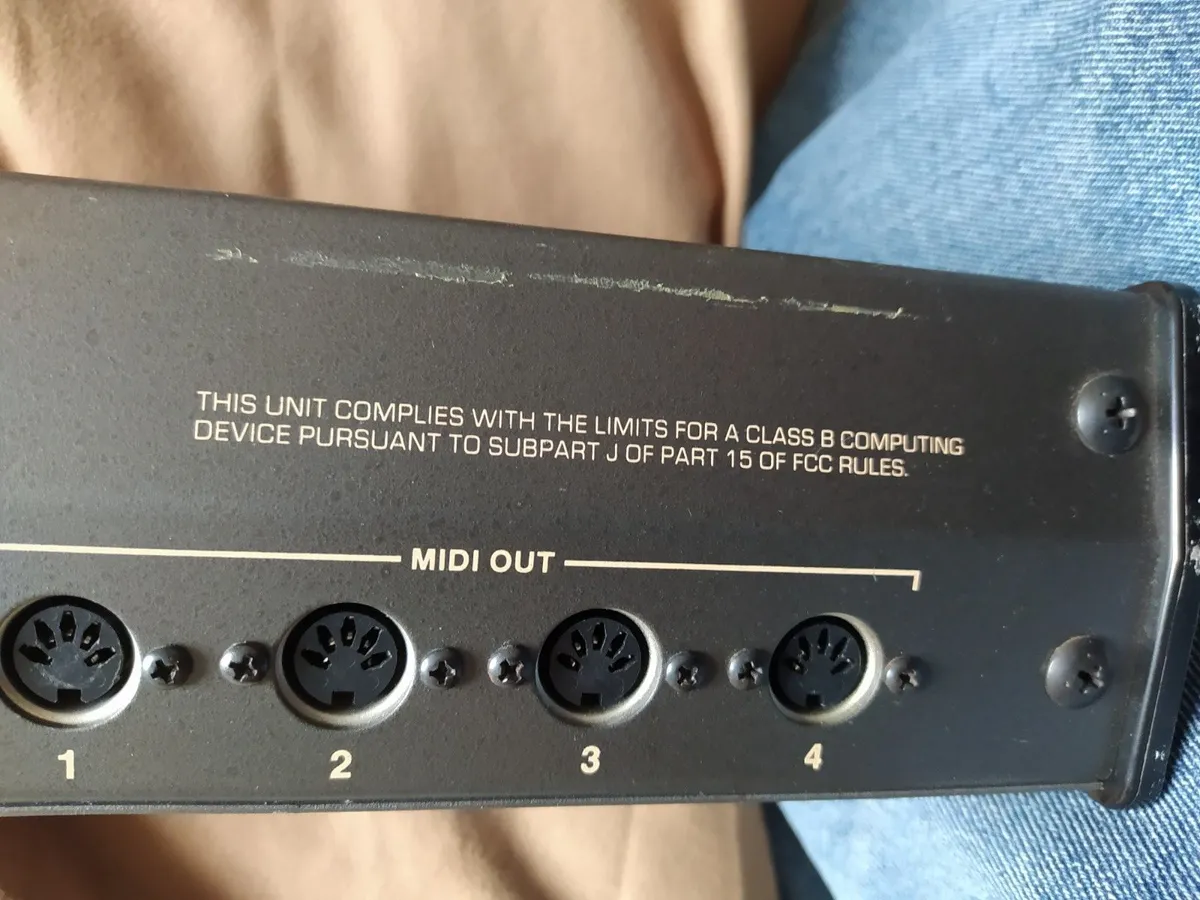 A Peavey RMC 4512 Remote Midi Controller - Image 3
