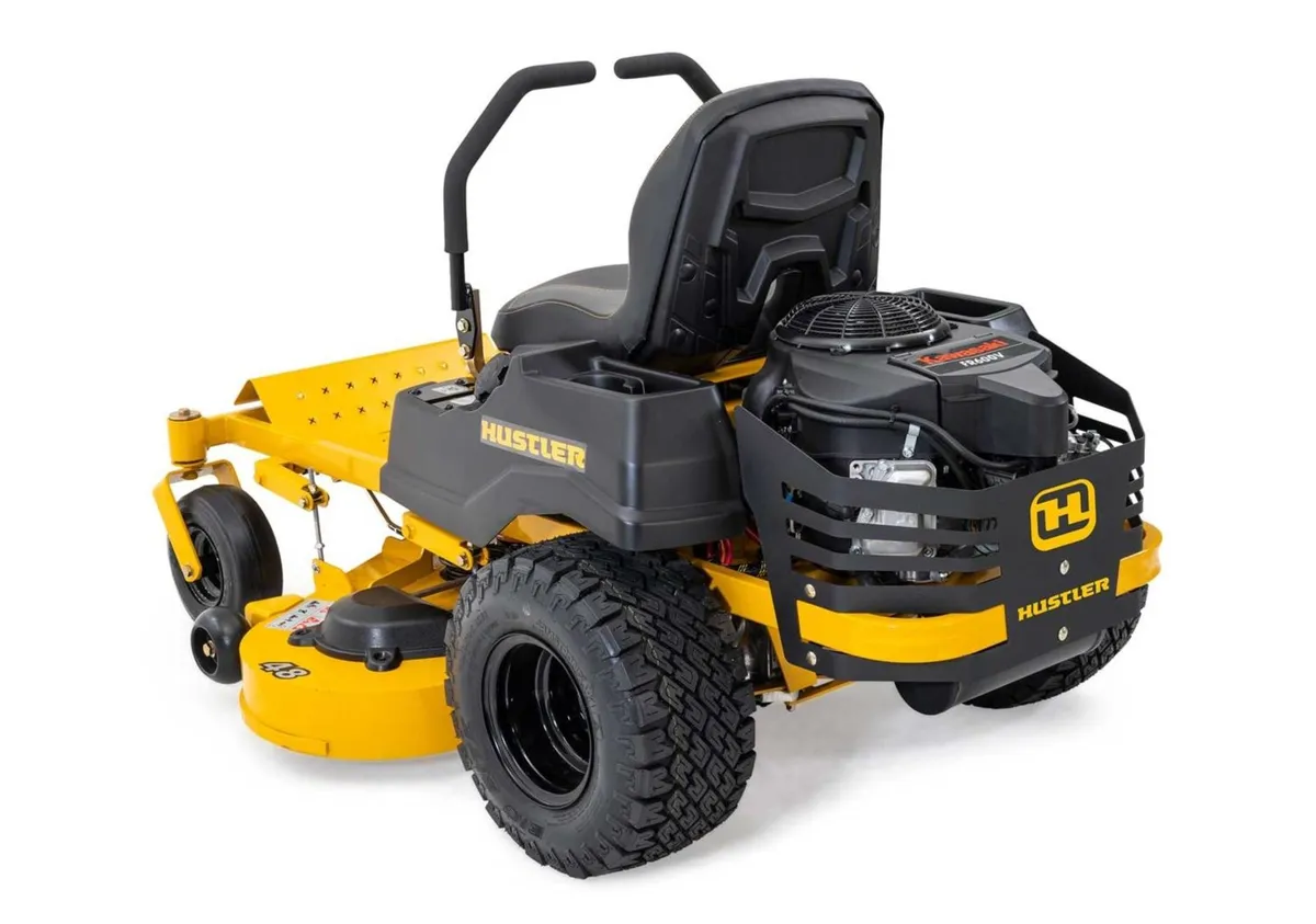 Hustler Dash XD Zero Turn - Image 4