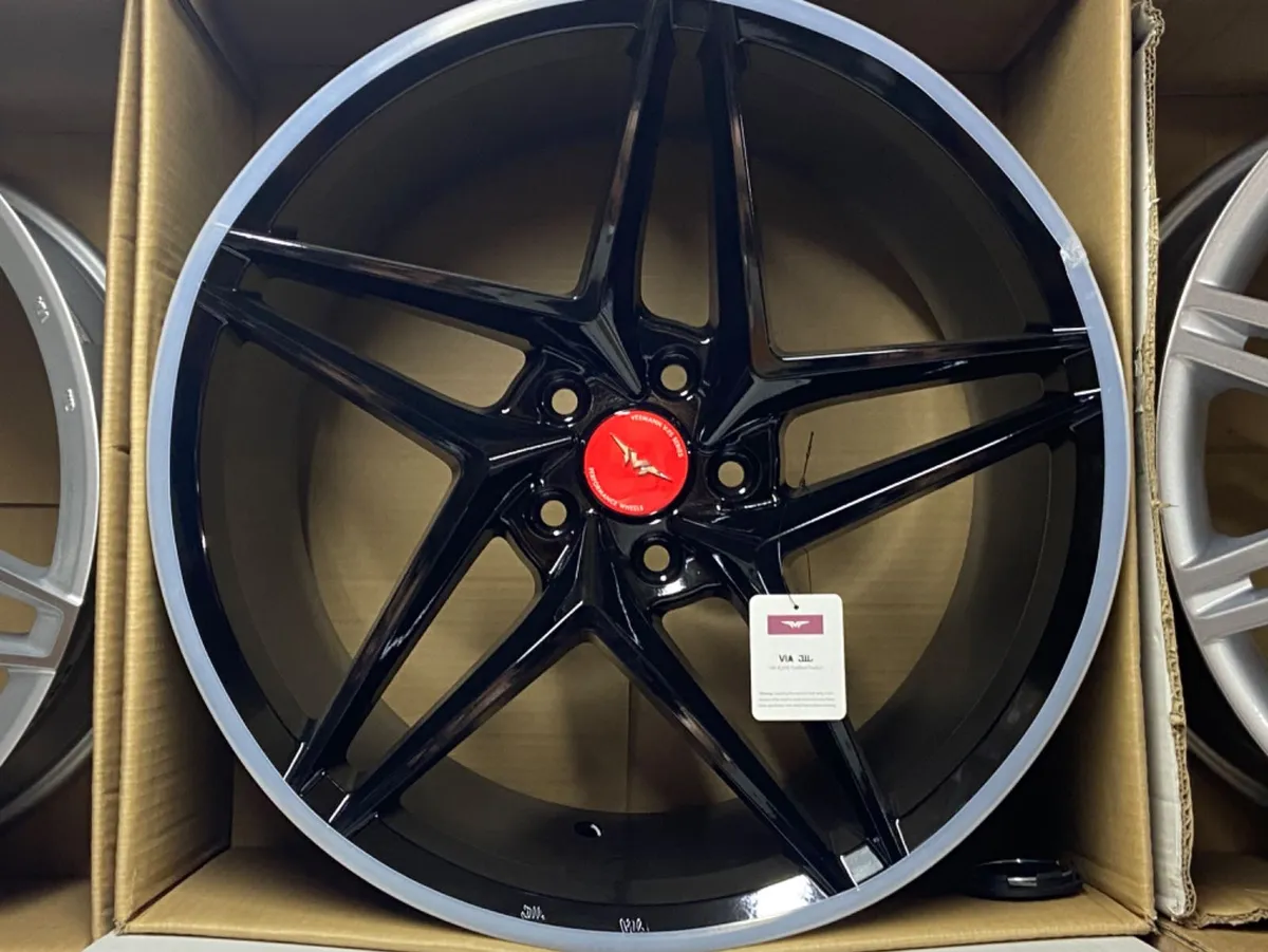 19” Veemann vfs46 gloss black - Image 1