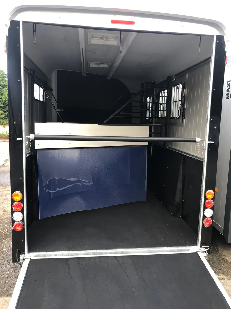 Cheval Liberte maxi 3 - Image 4