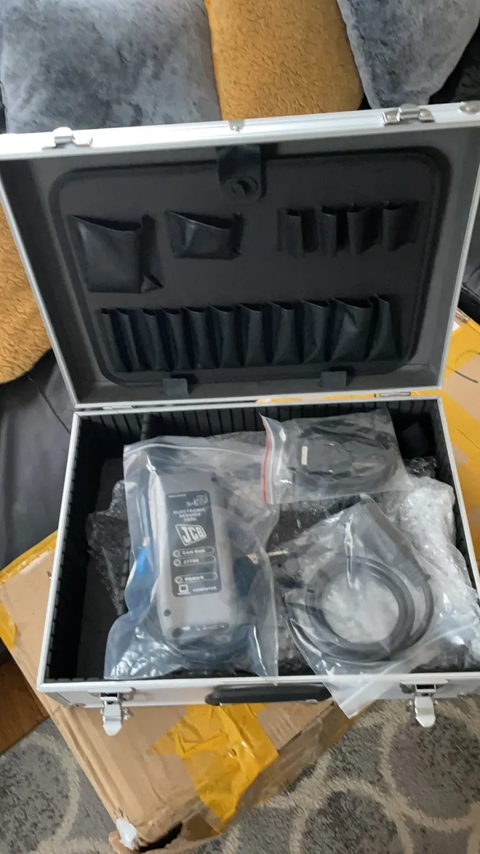 JCB Plant Diagnostic System - Image 1