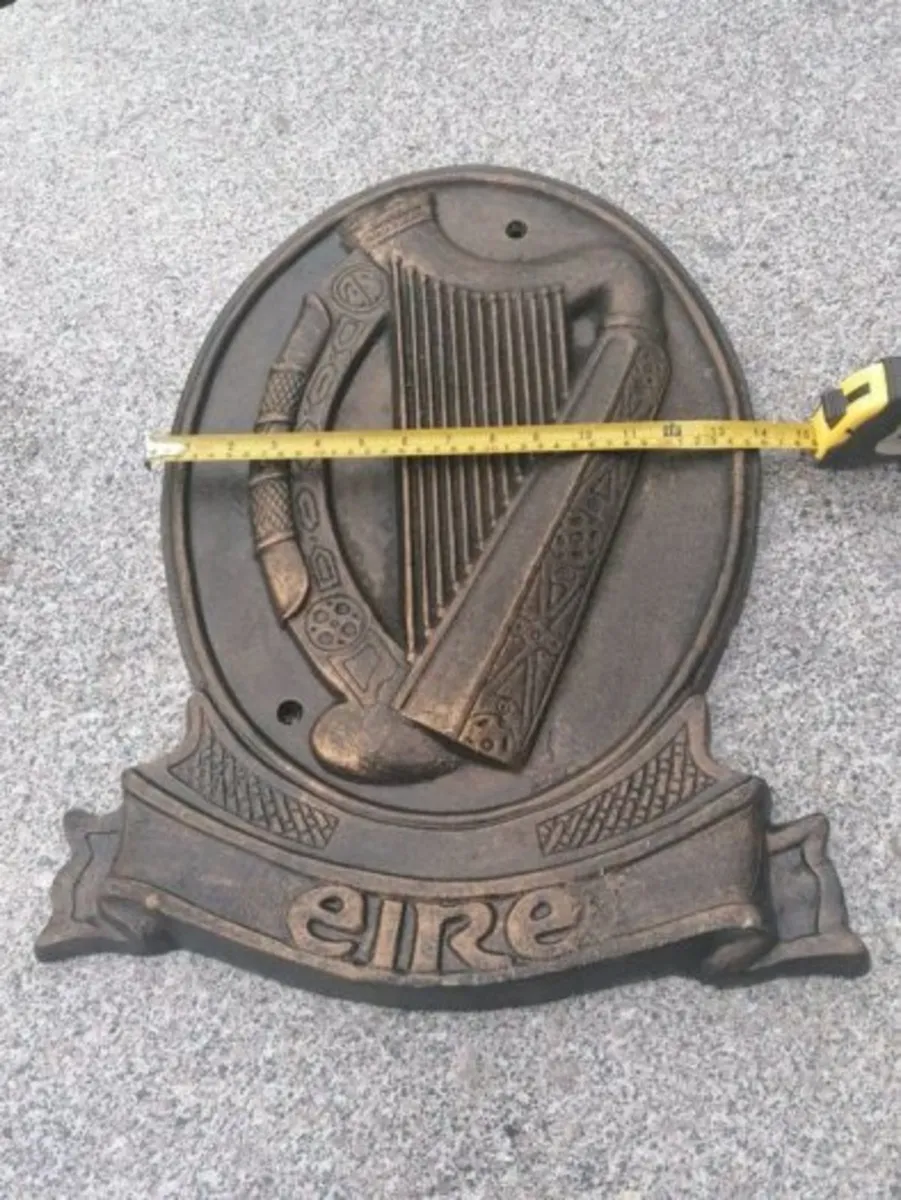 Irish Design Government Building Harp - Image 4