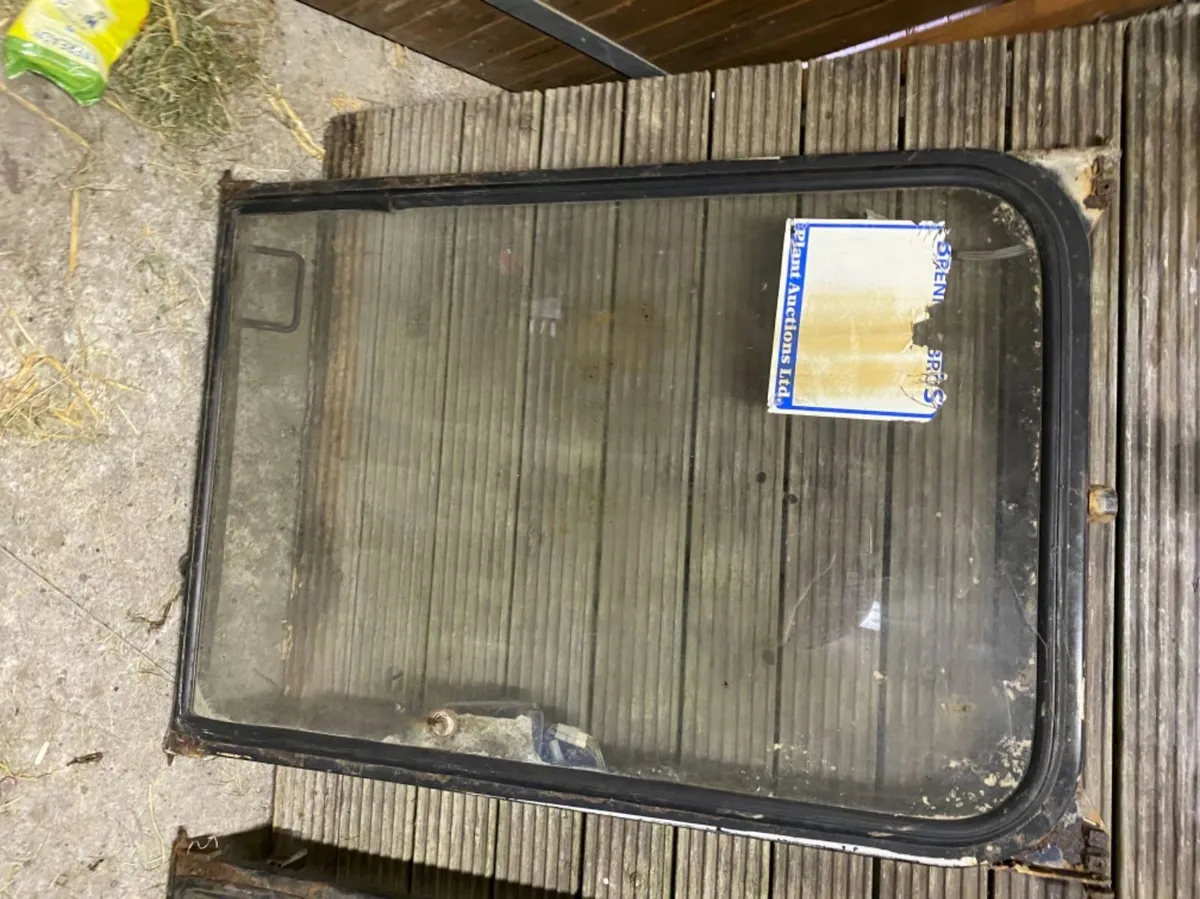 Hitachi Ex100-1 full front panels - Image 2