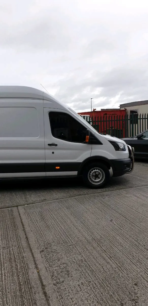 Window tinting, De-chrome, car wrap, stikers - Image 3