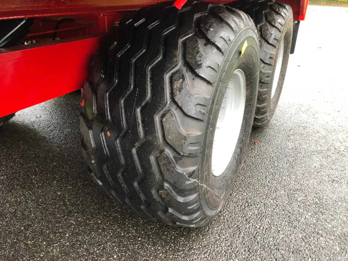New 14/8 tipping trailer - Image 2