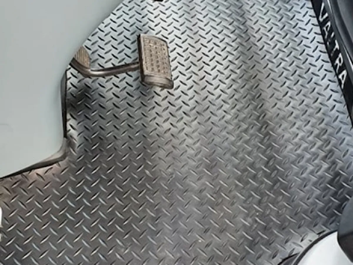 Universal Cut to Size Tractor Rubber Floor Liner - Image 3