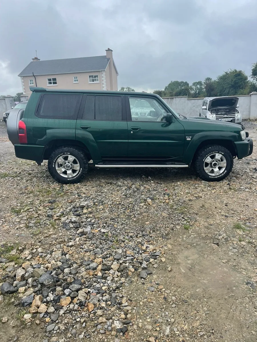 Nissan patrol breaking and repairs - Image 3