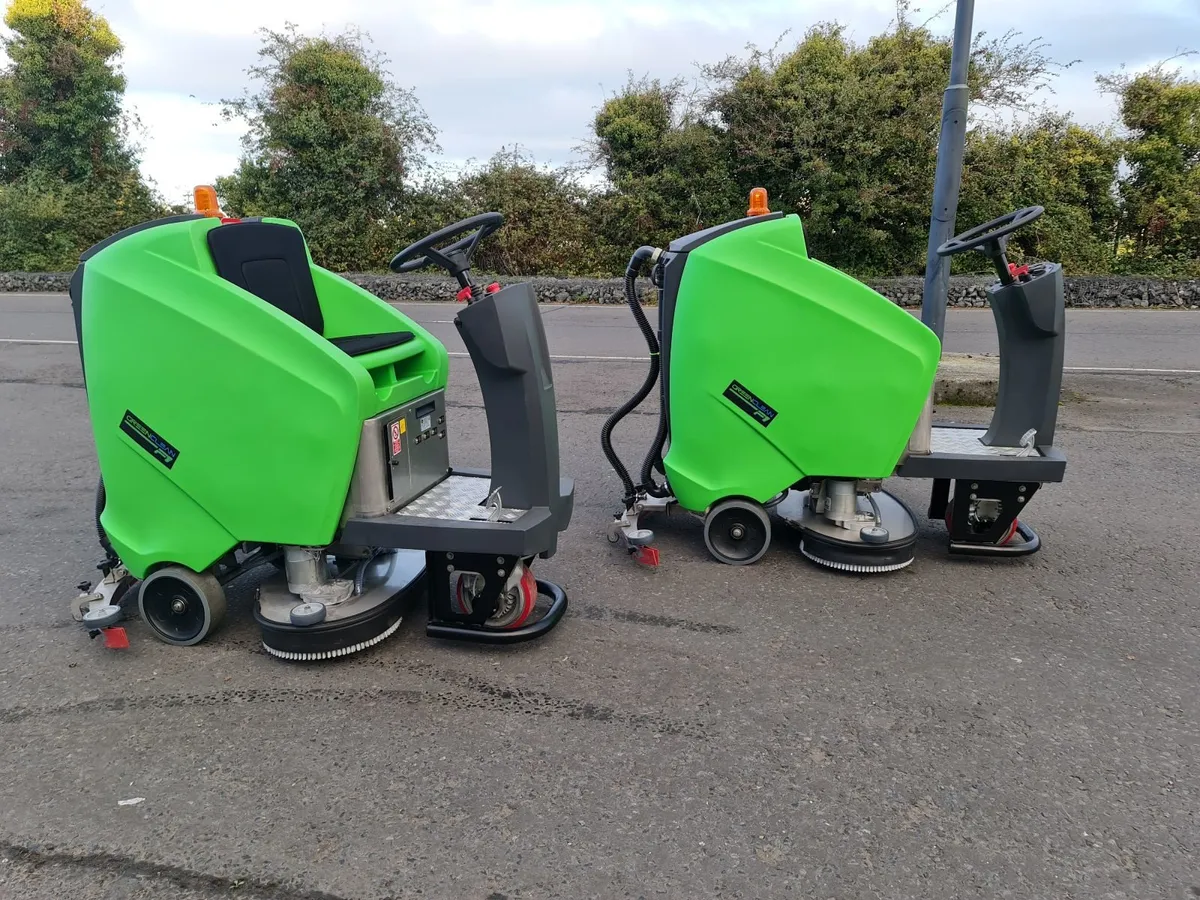 Green Clean riderscrubber - supermarket cleaning - Image 1