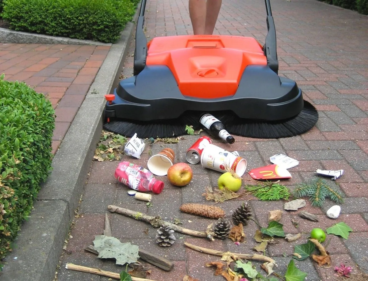 Hagga Sweeper - lithium ion battery powered - Image 4