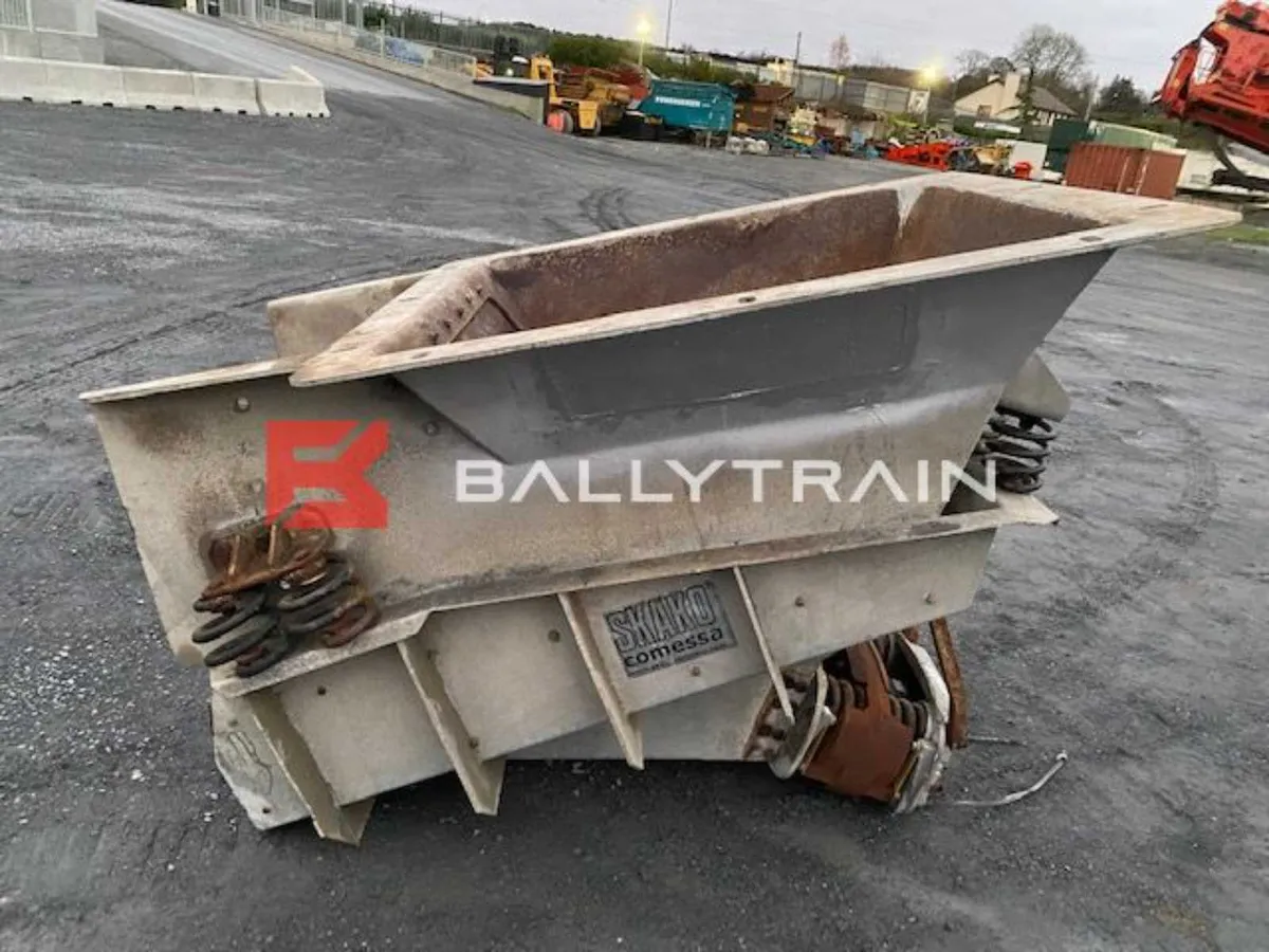 Skako FCE100 Vibrating Feeder - Image 4