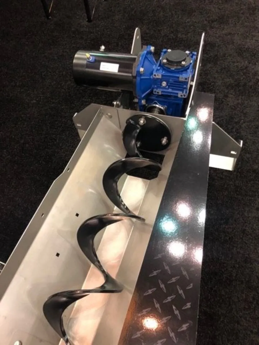 *SALE*Snow-Ex HELIXX UTV Salt SPREADER - Image 3