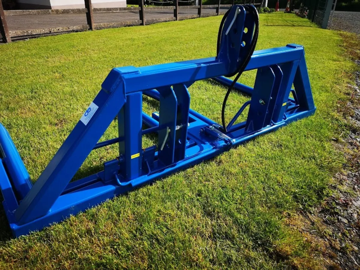 Dowd Engineering Bale Lifters - Image 4