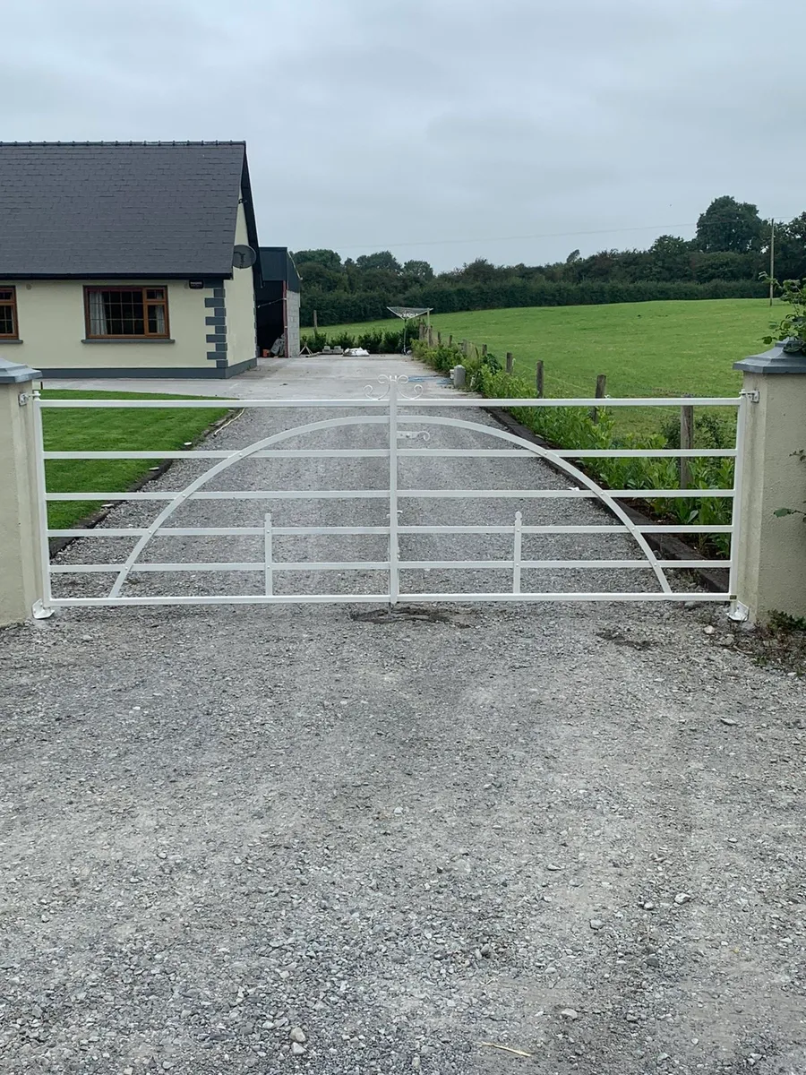 Traditional gates/cottage gates - Image 3