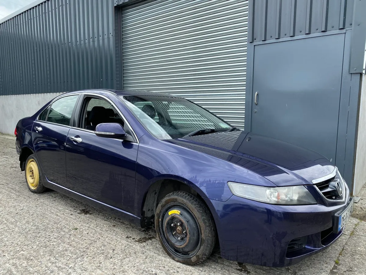 2005 Honda Accord 2.0 vtec "breaking " - Image 1