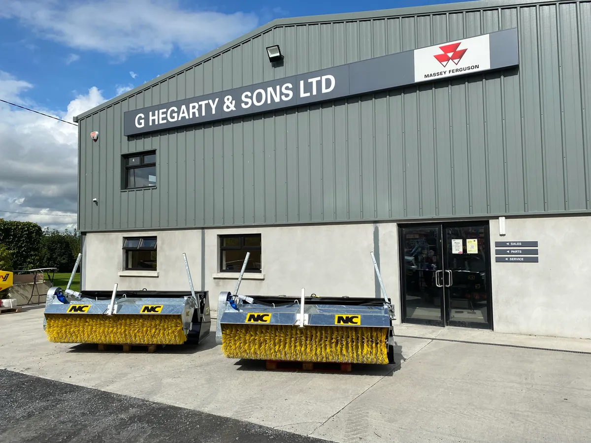 NC road / yard sweepers - Image 1