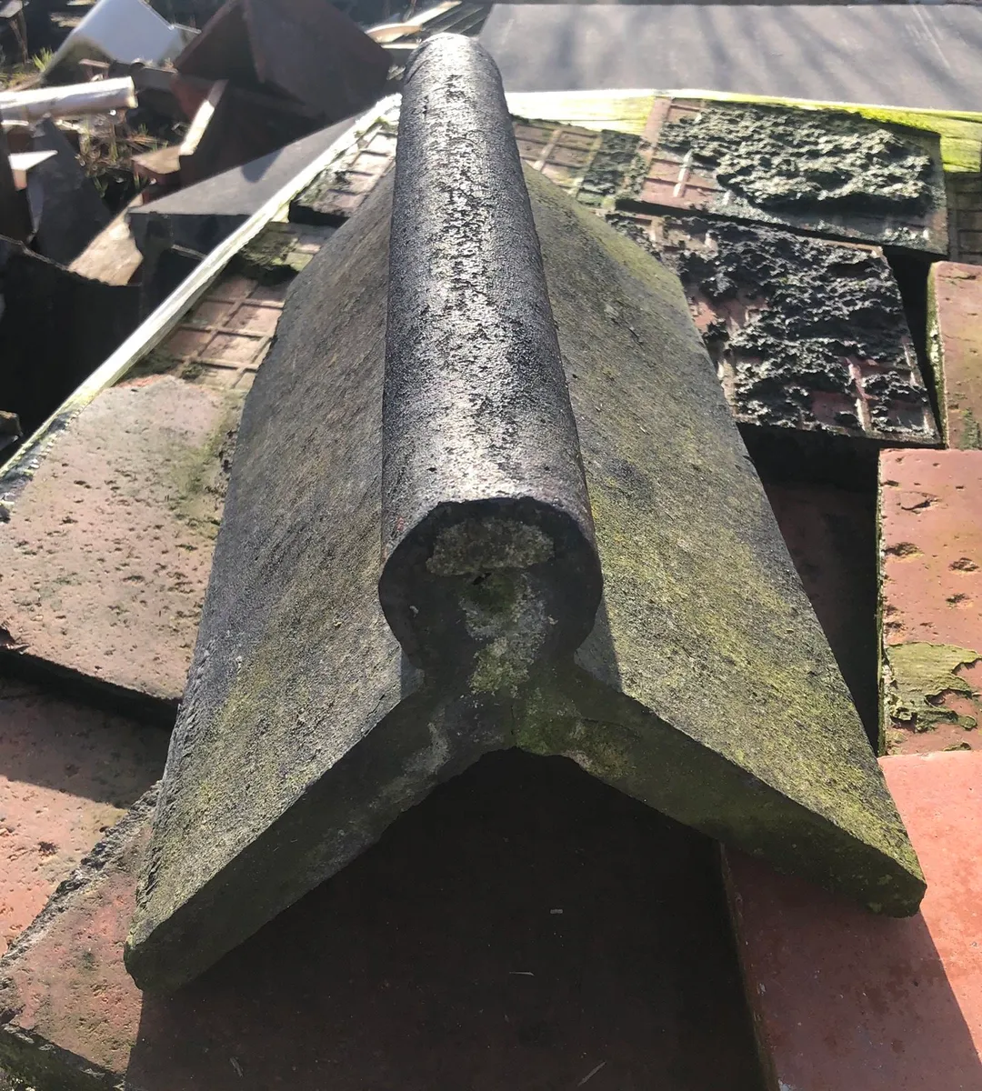 Ridge Tiles (clay) reclaimed - Image 2